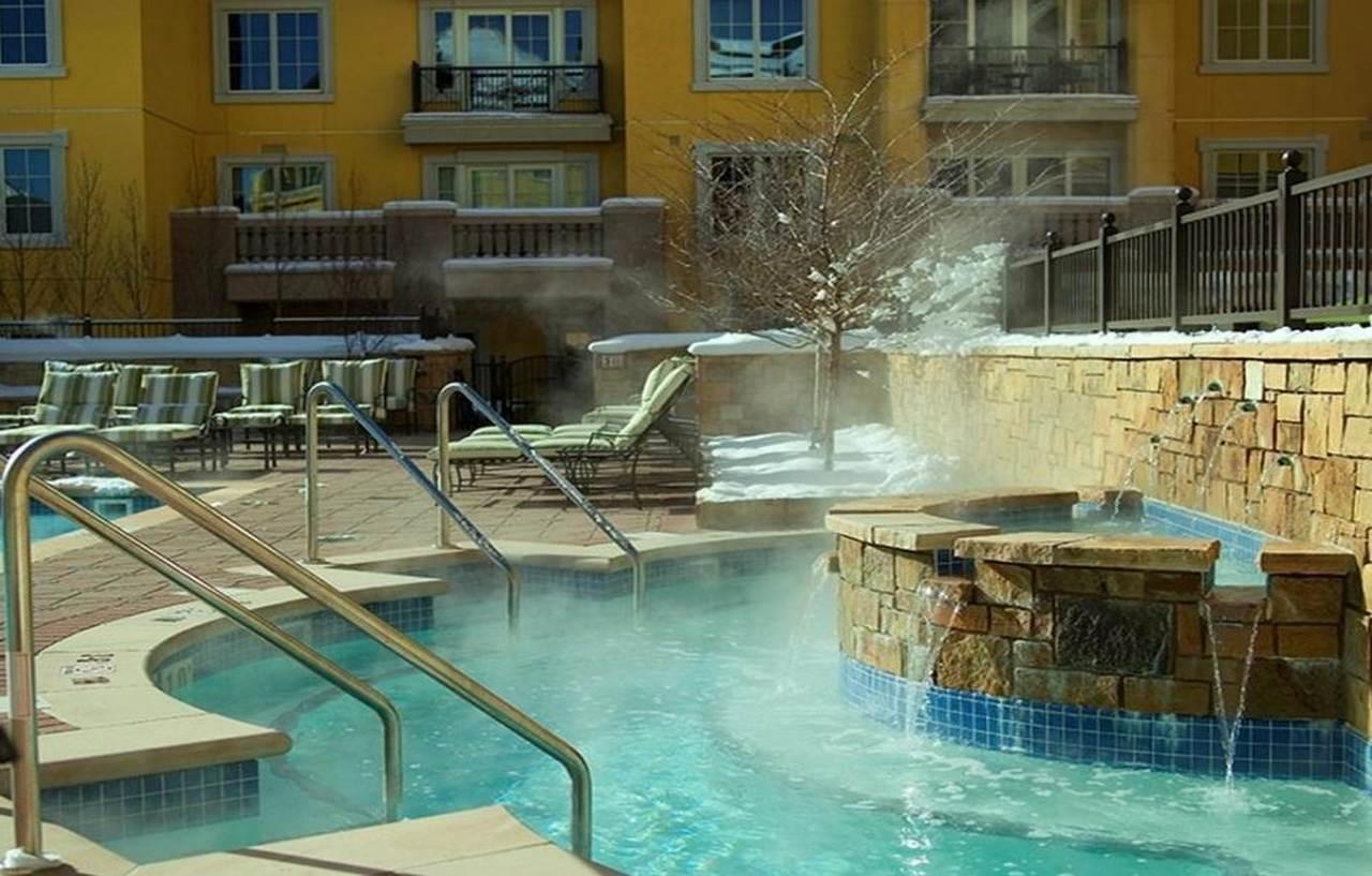 Legendary Lodging At The Ritz Vail Eksteriør bilde
