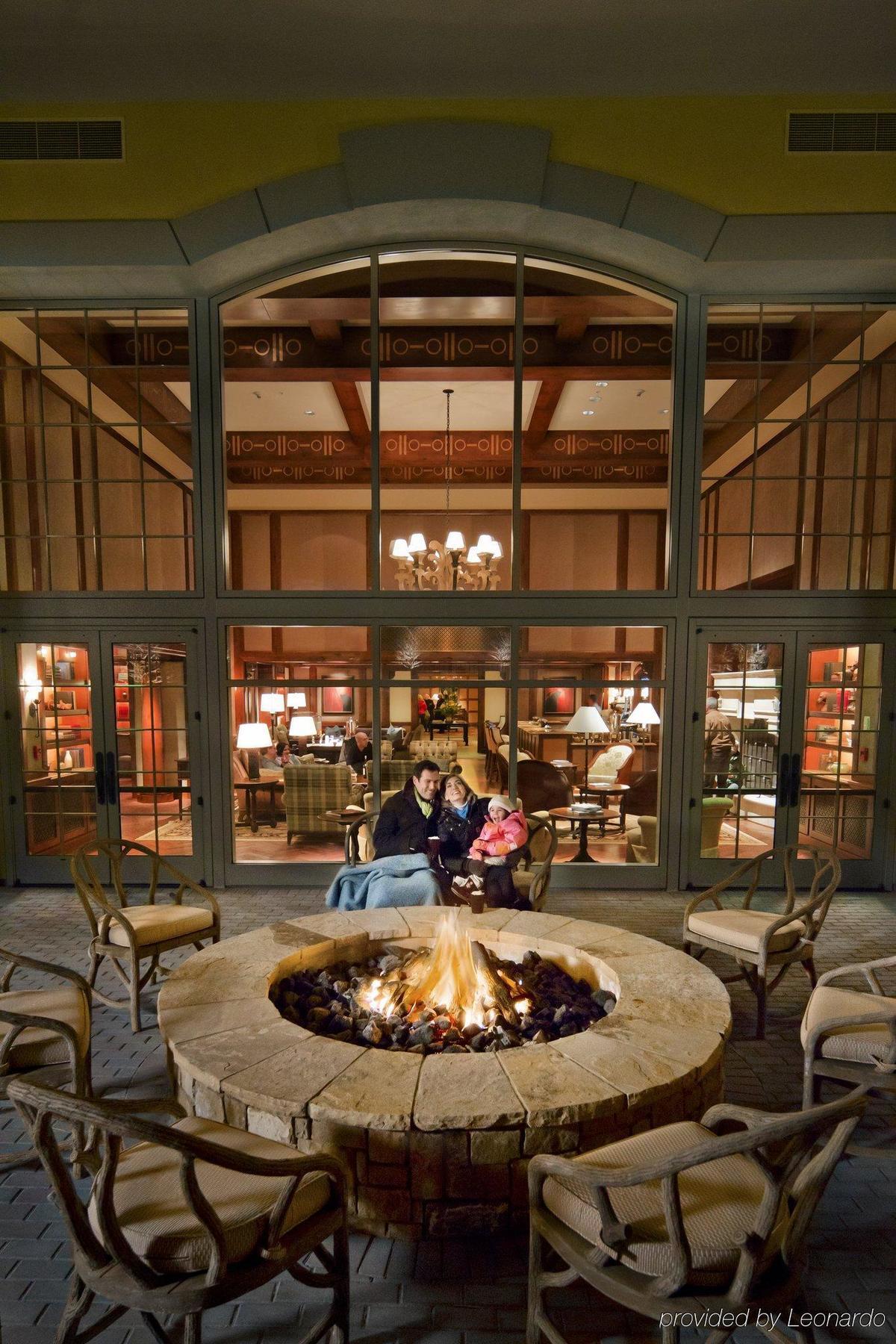 Legendary Lodging At The Ritz Vail Restaurant bilde